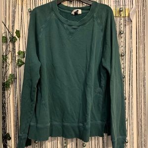 GREEN SWEARSHIRT